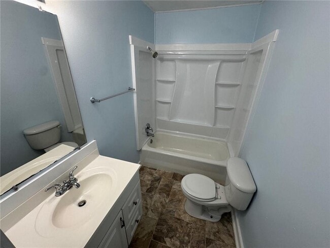 Building Photo - 904 Pansy Ct