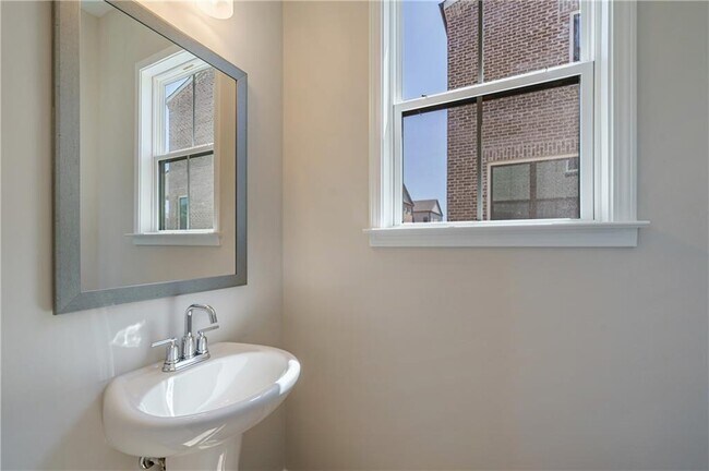 Building Photo - 150 Harlow Cir