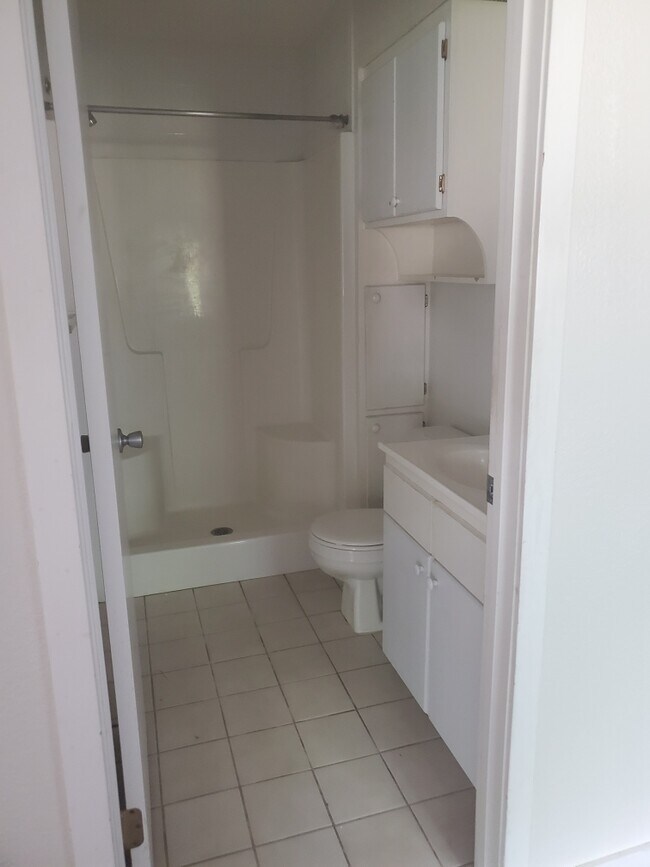 Building Photo - 1157 Atwood St S