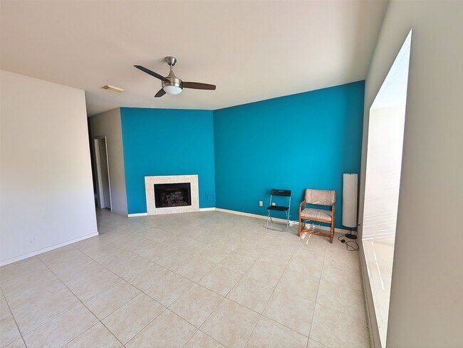 Building Photo - 2930 Grants Lake Blvd