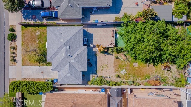 Building Photo - 6529 Kraft Ave