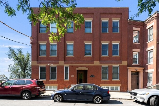 Building Photo - 53 Thomas Park