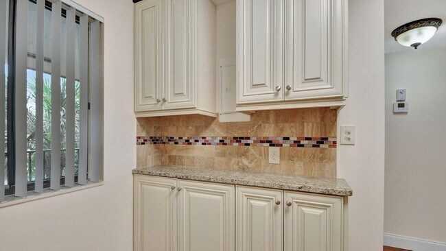 Building Photo - 4539 Luxemburg Ct