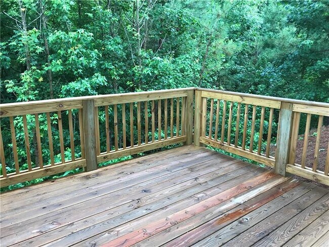 Building Photo - 343 Turtle Creek Dr