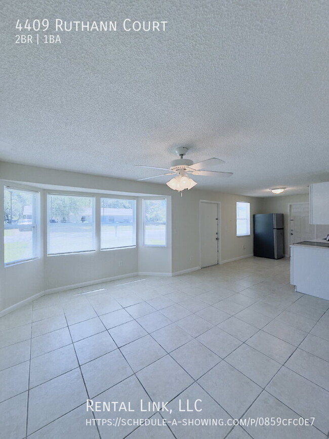 Building Photo - Recently renovated 2-bedroom duplex in Nor...