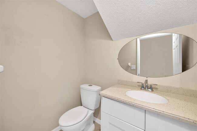 Building Photo - 632 Kensington Lake Cir