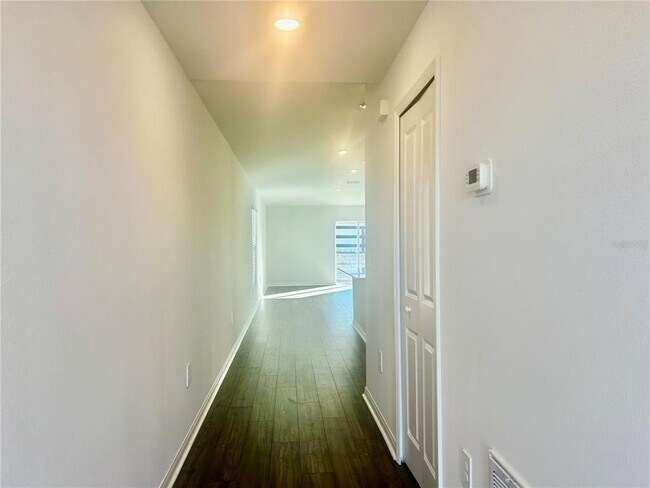 Building Photo - 3697 NE 32nd Ct