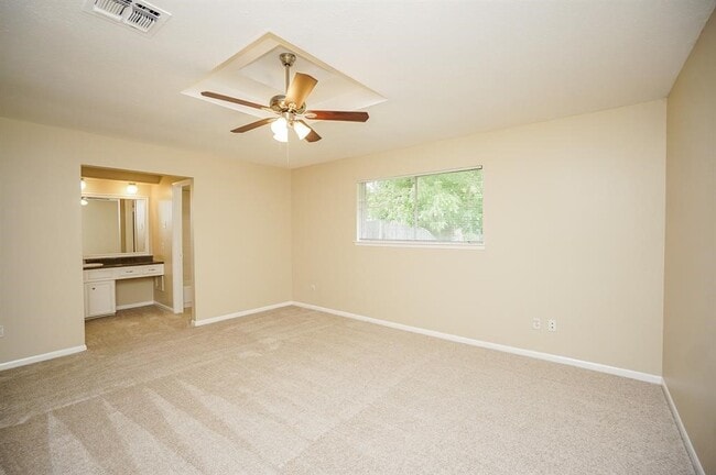 Building Photo - 13626 Woodchester Dr