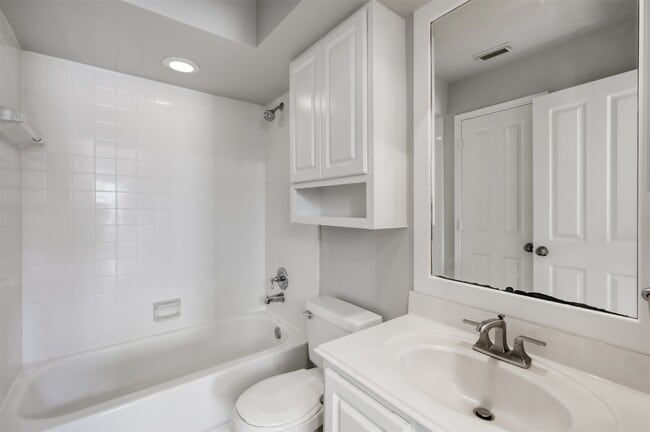 Building Photo - 51 E Greywing Cir