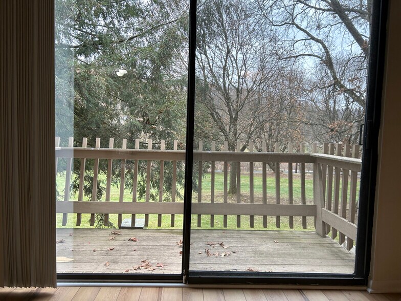 Building Photo - 104 Georgetown Ln