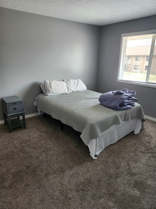 Building Photo - 7211 Camden Ave N