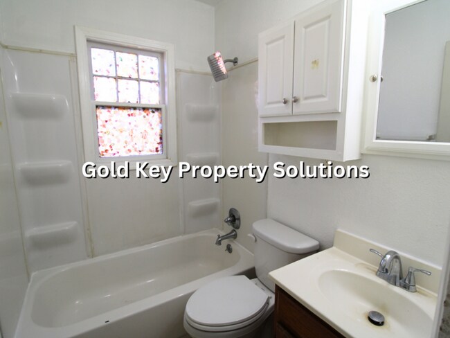 Building Photo - 328-330 E 31st Street