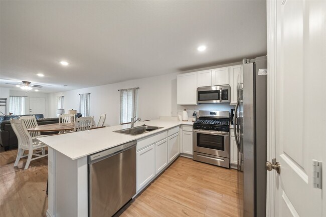 Building Photo - 17118 Quaking Aspen Ln