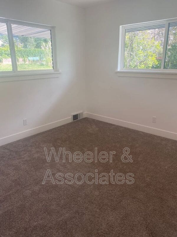 Building Photo - 3714 Brinker Ave