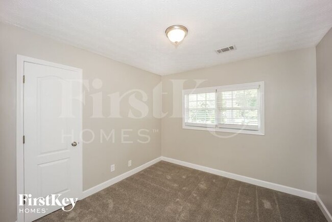 Building Photo - 4808 Kings Hwy