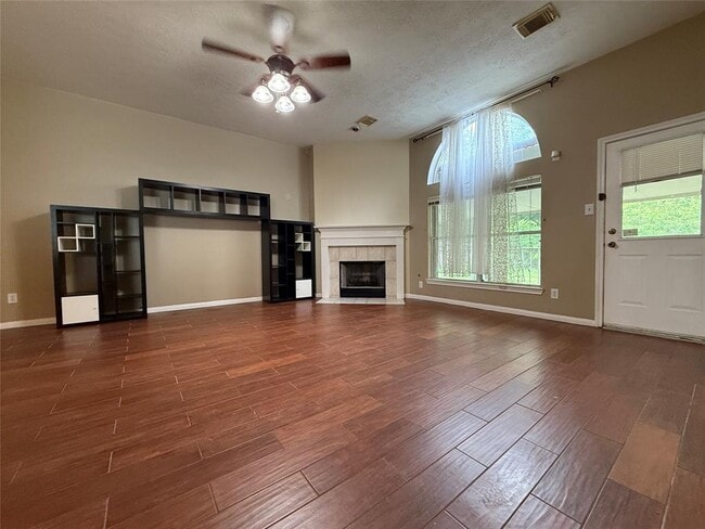 Building Photo - 13815 Pickford Knolls Dr