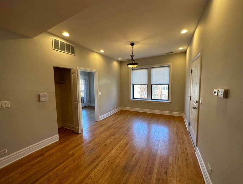 Living Room - 3917 W Altgeld St