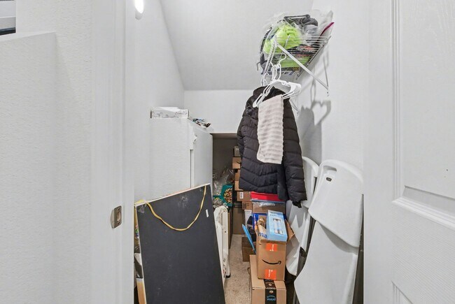 Building Photo - 8731 Snake River St