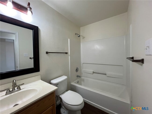 Building Photo - 2038 Castleberry Ridge