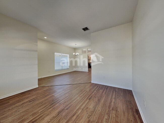 Building Photo - 3547 Kayla Cir