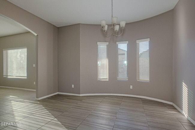 Building Photo - 12918 Clevedon St