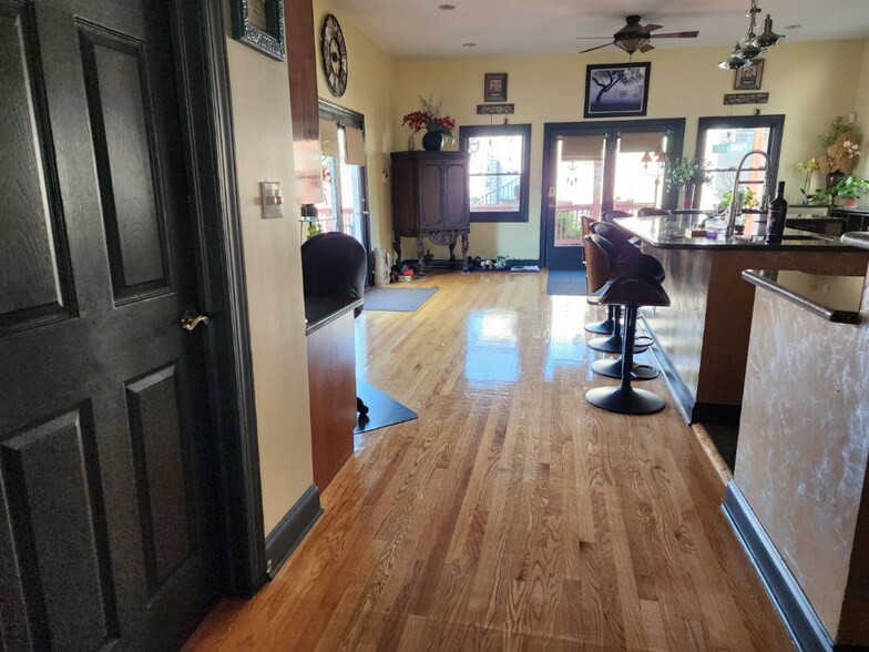 Building Photo - 3457 N Kedzie Ave