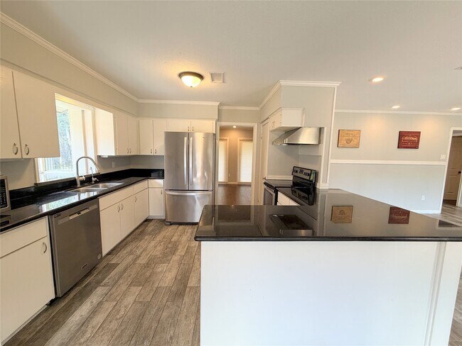 Building Photo - 5019 Yarwell Dr