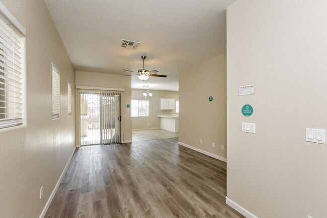 Building Photo - 10225 W Camelback Rd