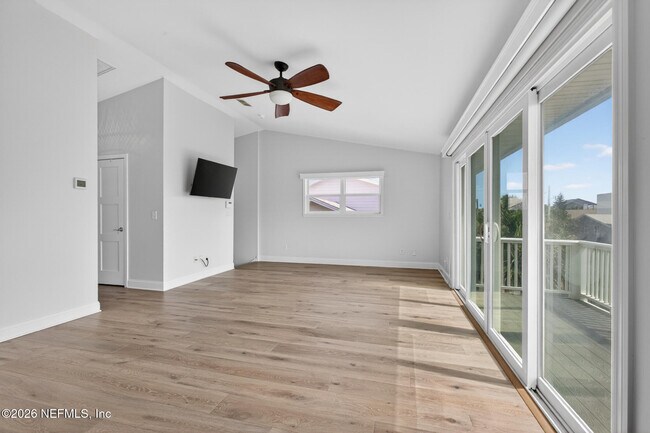 Building Photo - 1766 Beach Ave