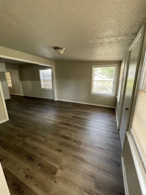 Building Photo - 606 Marshall St