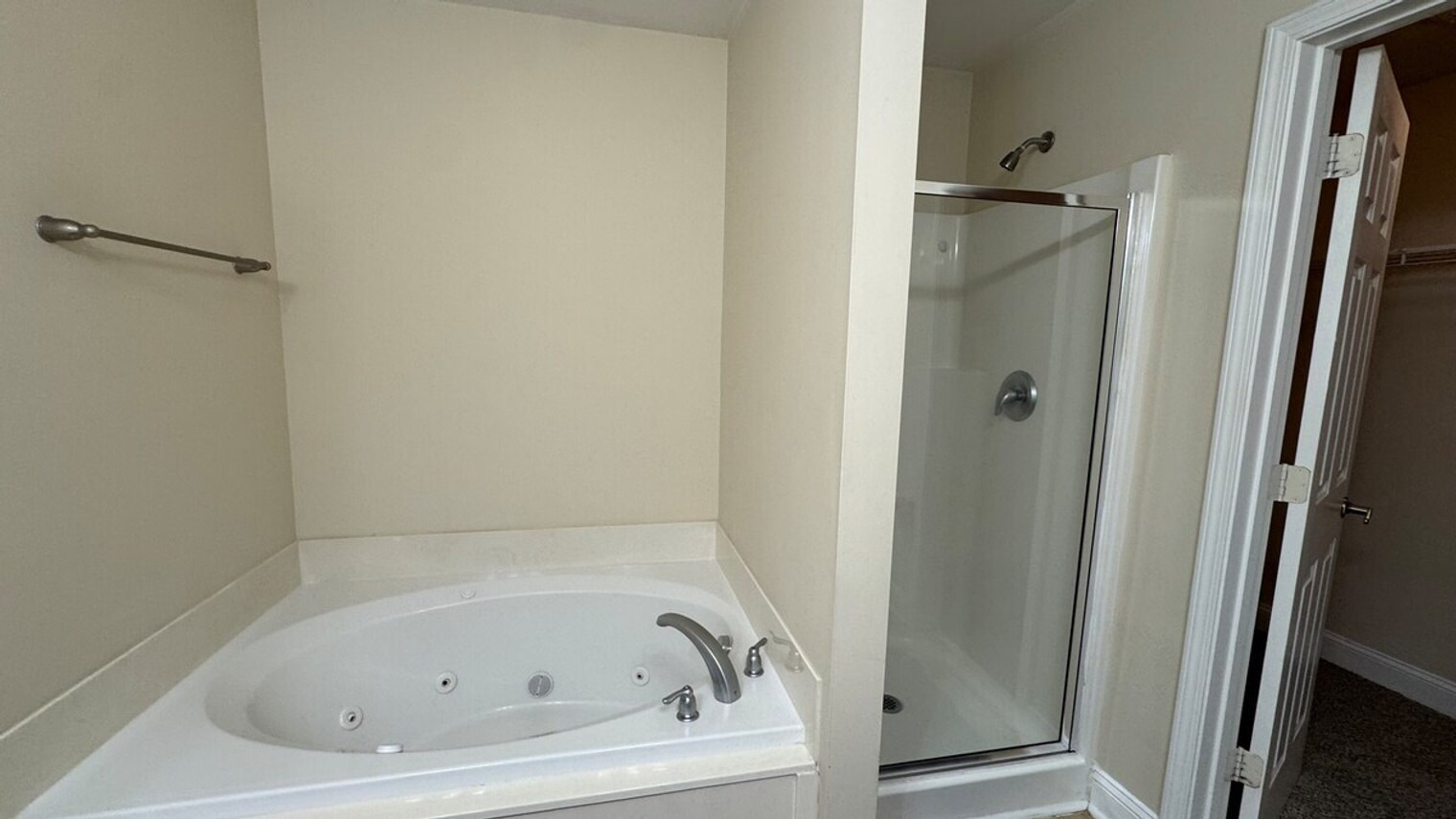 Building Photo - 106 Growden Ln