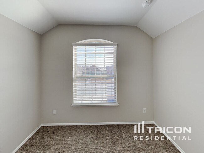 Building Photo - 5832 Dew Plant Way