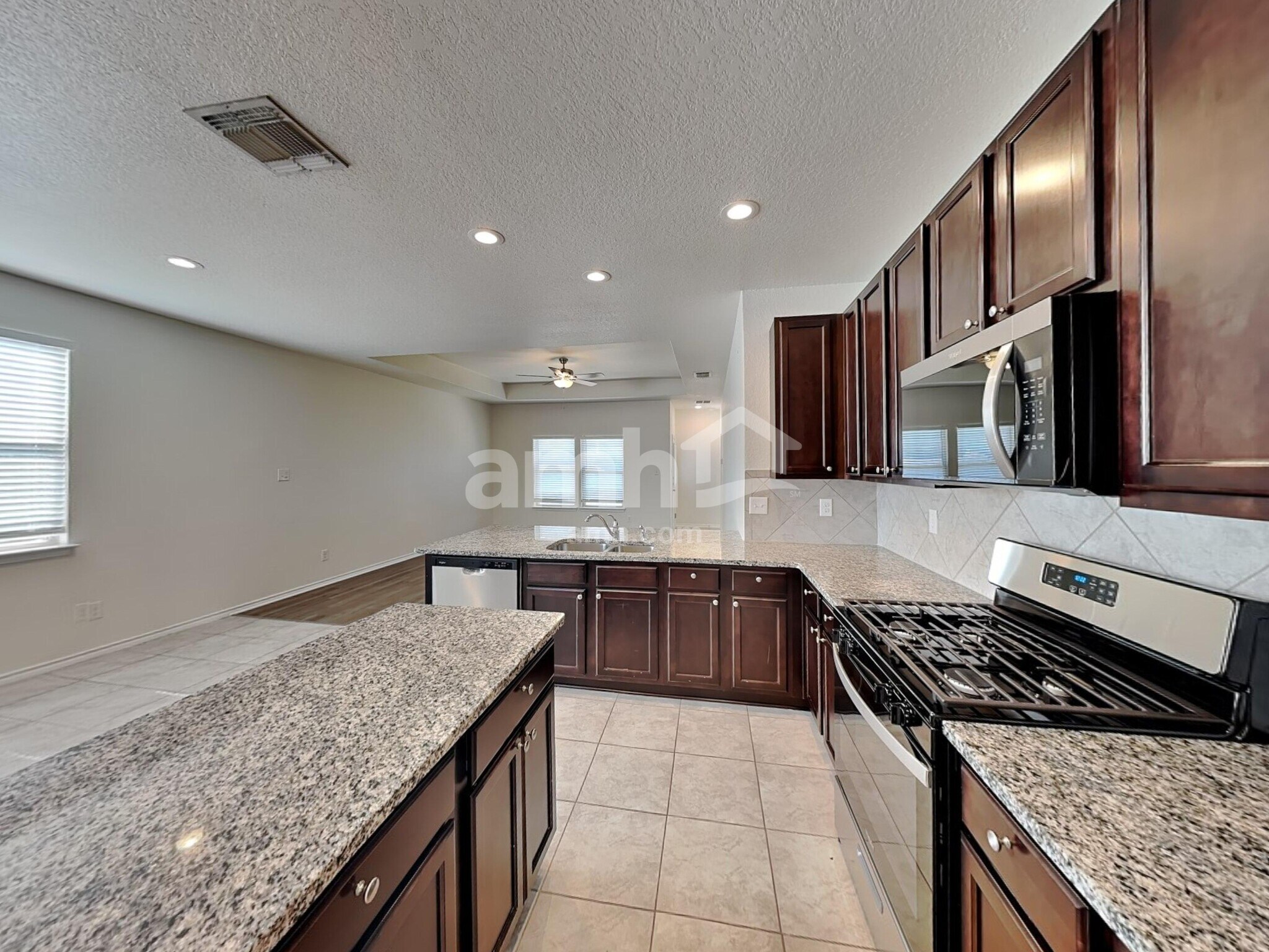 Building Photo - 178 FallowBrook Ln