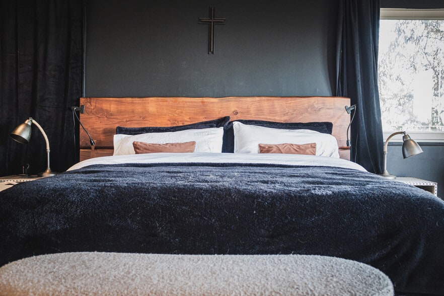 Building Photo - 2050 Cyprean Dr