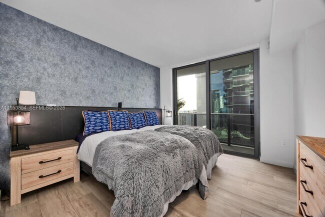 Building Photo - 55 SW 9th St