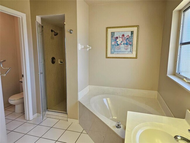 Building Photo - 1180 Palmetto Dr