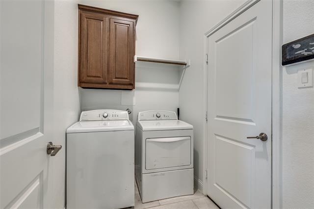 Building Photo - 672 Harris Ridge Dr