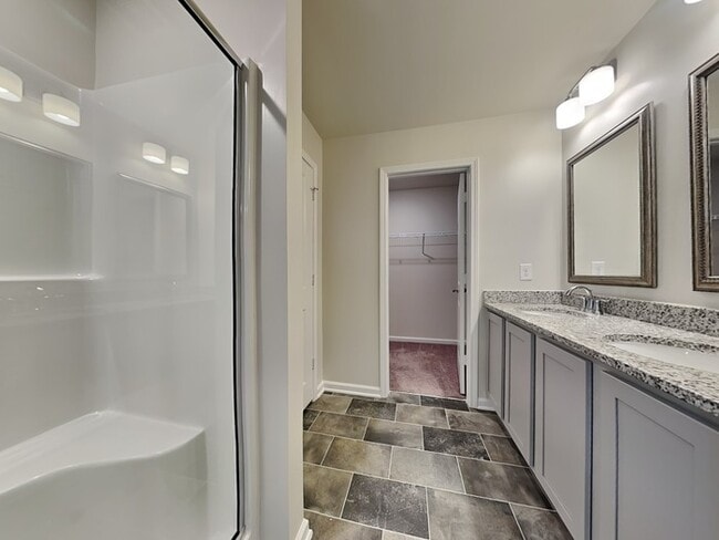 Building Photo - APPLY TODAY! Near Ft Jackson and Downtown ...
