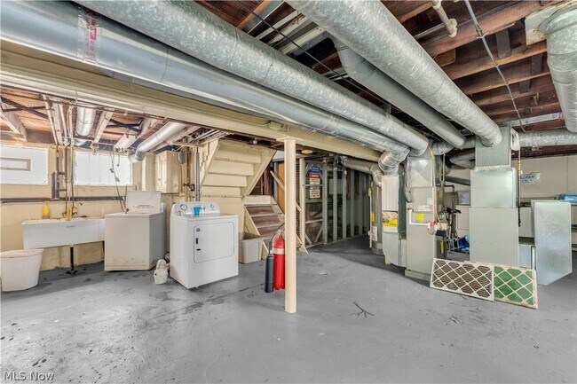 Building Photo - 8505 Jeffries Ave