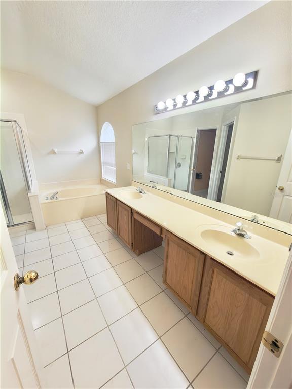 Building Photo - 2951 Smithfield Dr