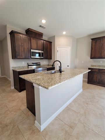 Building Photo - 129 Canales Cir