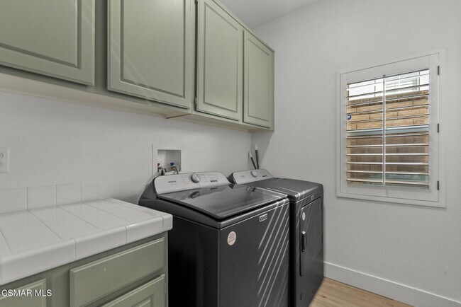 Building Photo - 2648 Fallen Leaf Ct