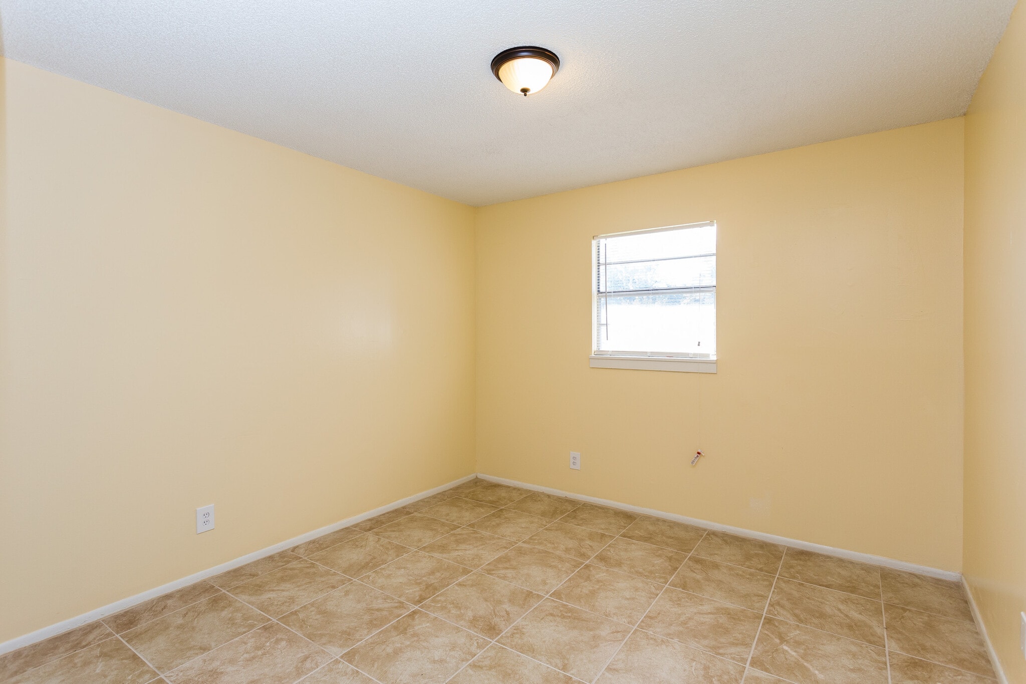 Building Photo - 2239 Bryan St