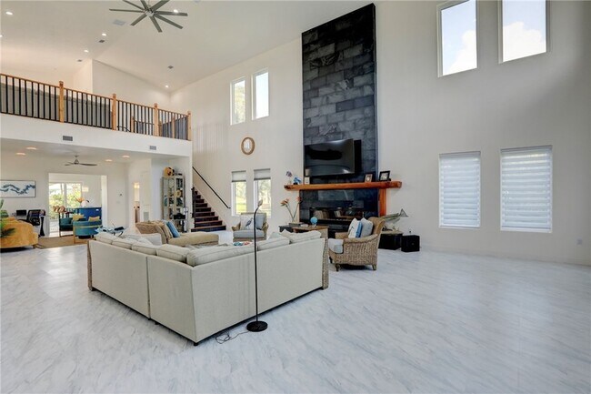Building Photo - 7785 Grand Oak Cir
