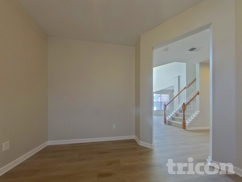 Building Photo - 1156 Madison Green Ln SW