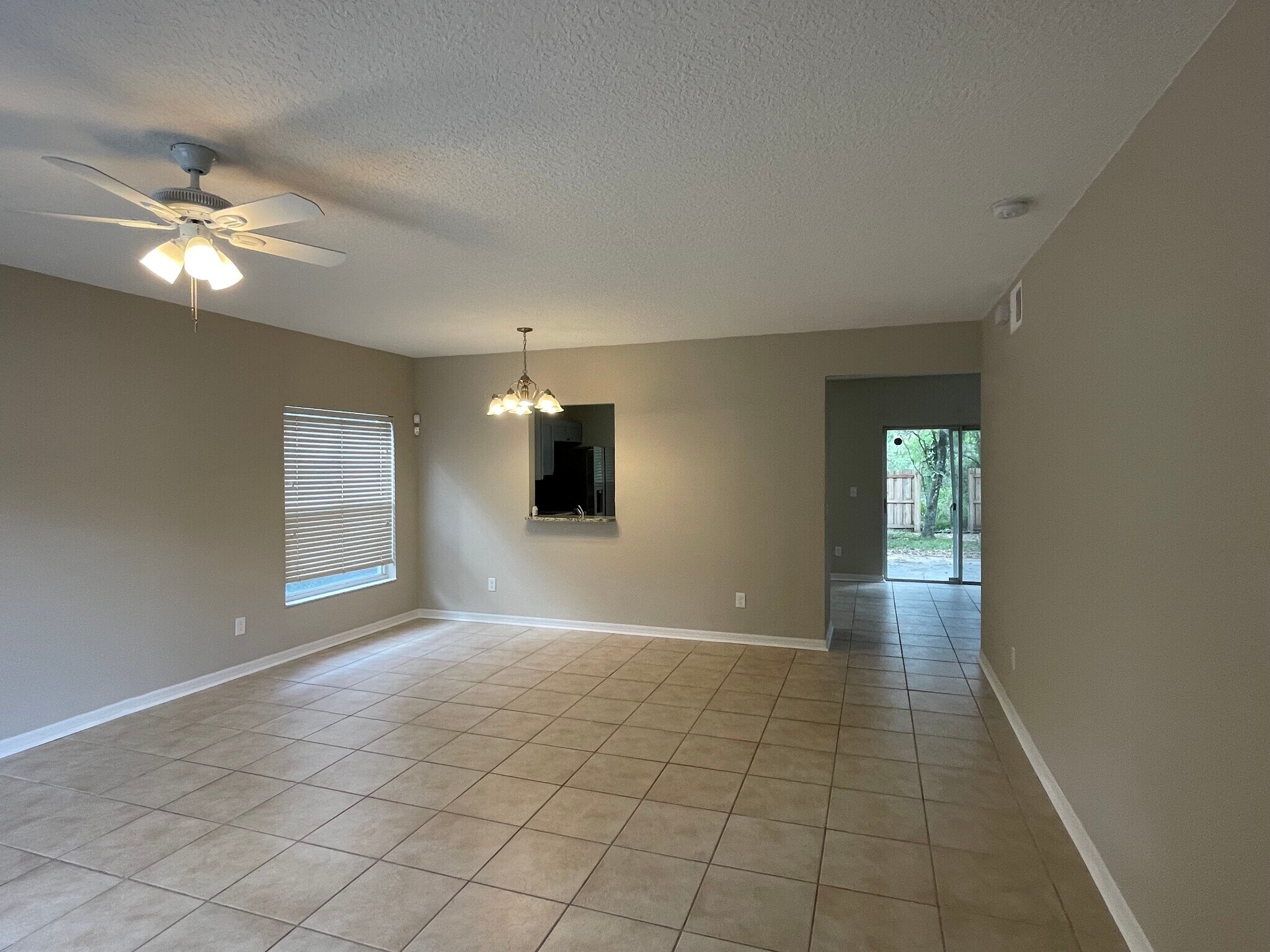 Building Photo - 4228 Boca Woods Dr