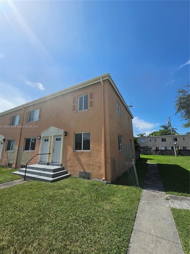 Building Photo - 225 NW 84th Terrace