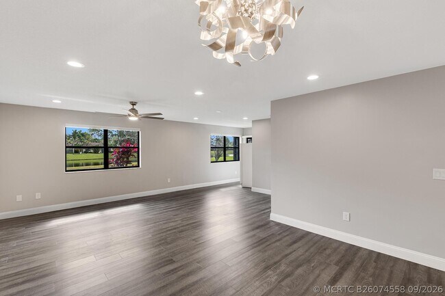 Building Photo - 423 Narrowleaf Ct