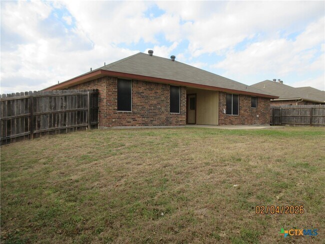 Building Photo - 6812 Alvin Dr