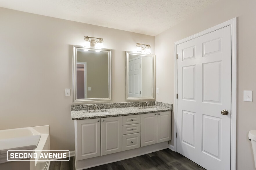 Building Photo - 75 Alexandria Ct